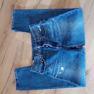 NWOT Levis 501 straight leg jeans size 27